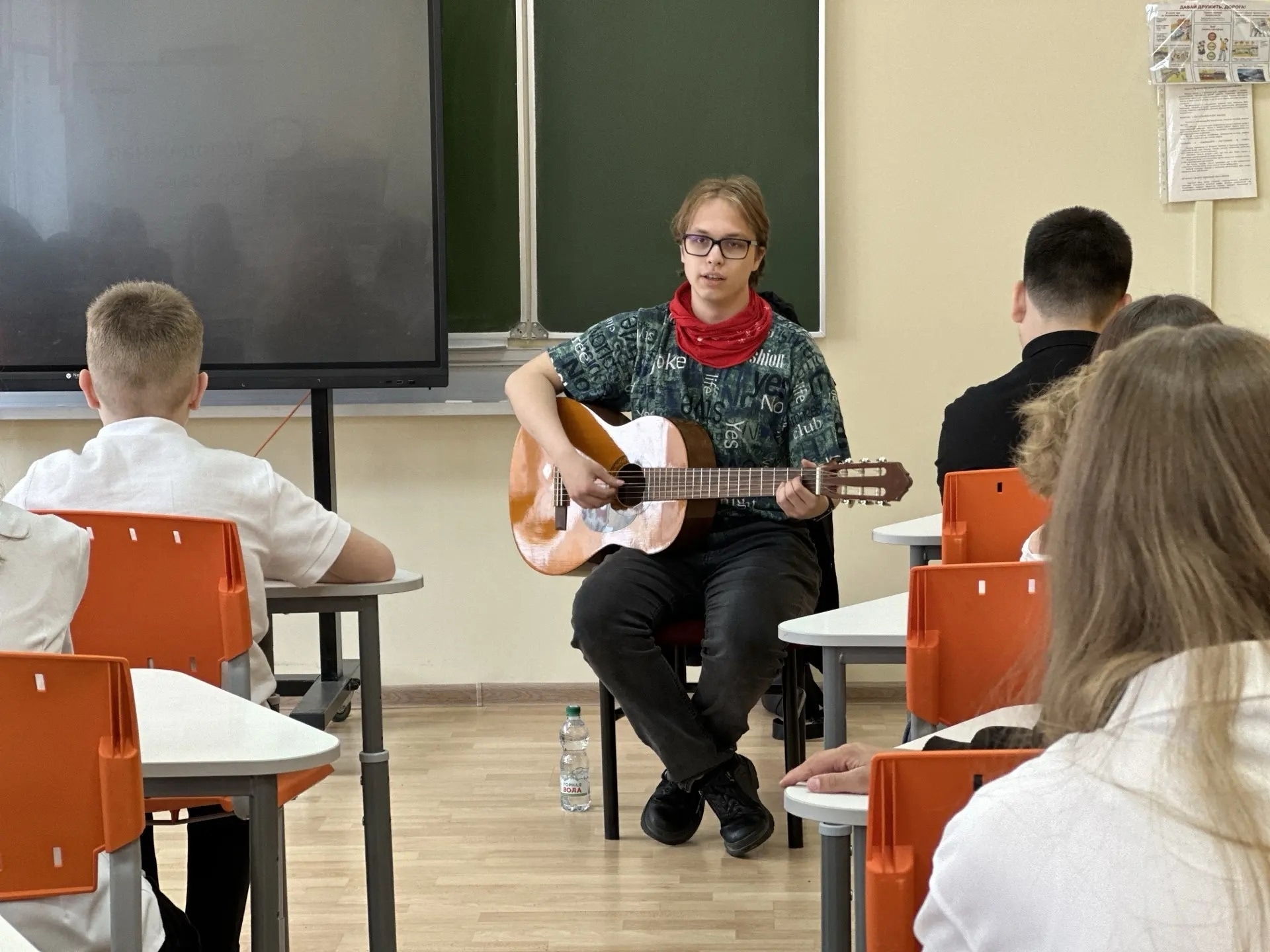 Живая музыка для ребят из Молодежной парковки