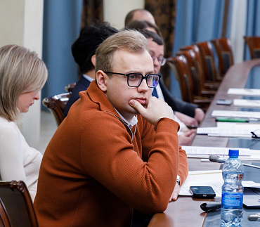 Денис Скорятин